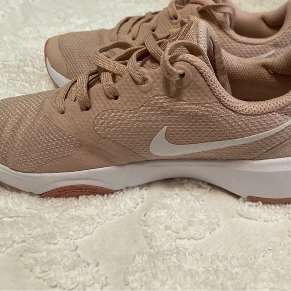 Nike City Rep TR Women's Training Shoes - Picture 2 of 6